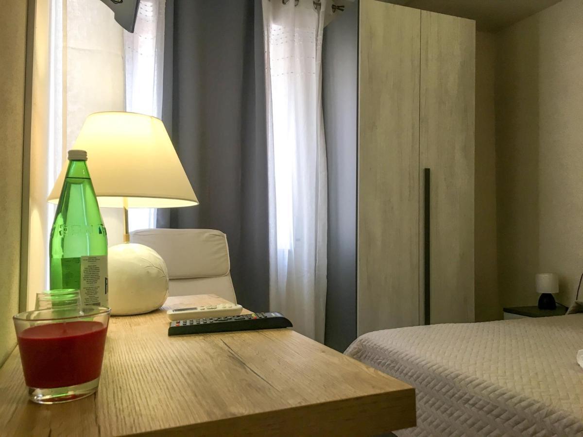 Dimora Conte Bed & Breakfast La Maddalena  Exterior photo